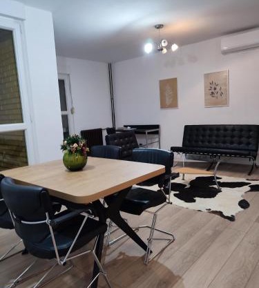 GREEN APARTMENT OSIJEK, self check in