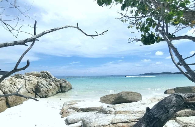 Green Bay Samed Resort