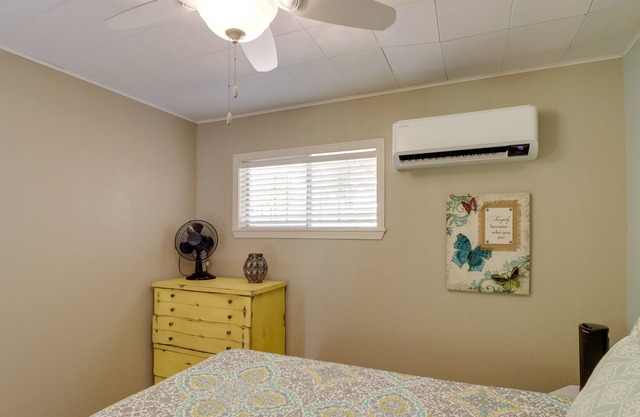 Greers Ferry Lake Vacation Rental w/ Water Toys!