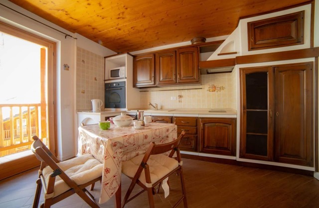 Gressoney La Trinitè Mono with View and 4pax AMLodge