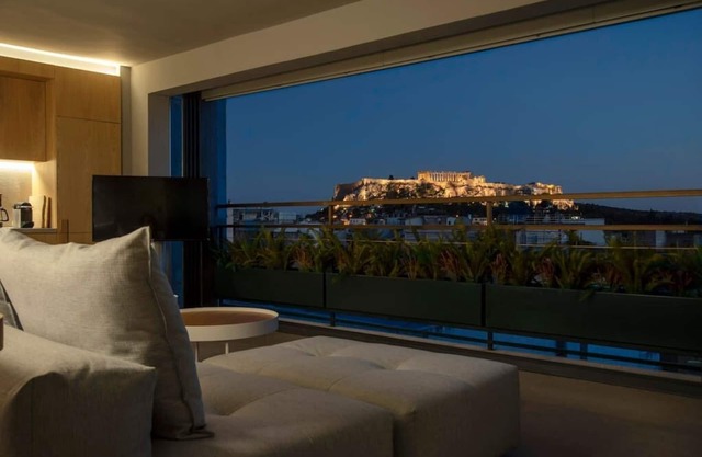 Groovy - Acropolis view 1-Bdr Apartment