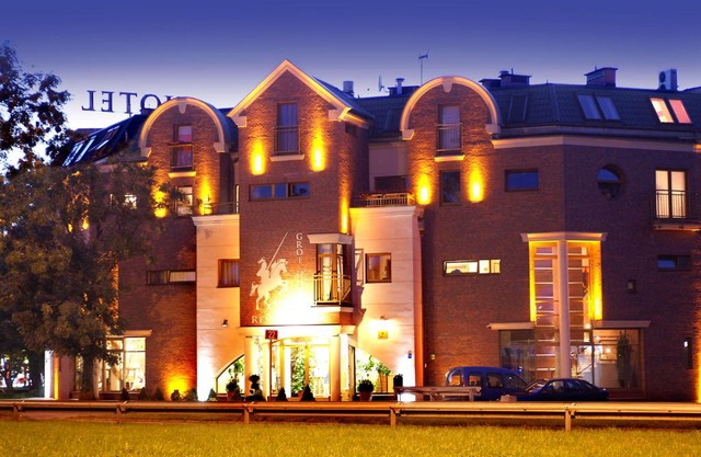 Grot Hotel