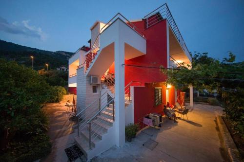 Ground floor apartment