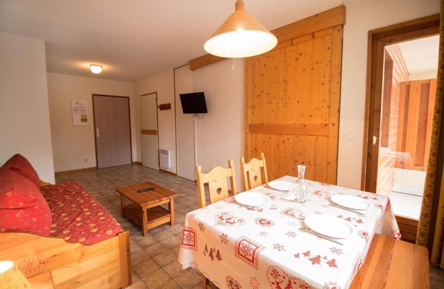 Ground floor, terrace, tv, ski locker, 35m², Aussois