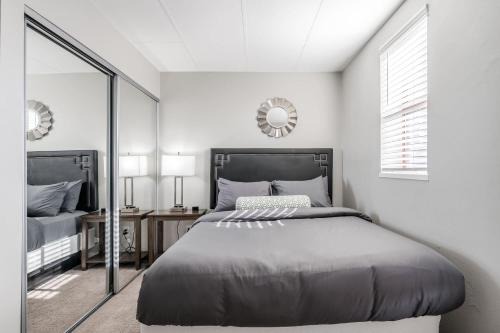 Group Stay - 7 Apts Near Lucas Oil Stadium