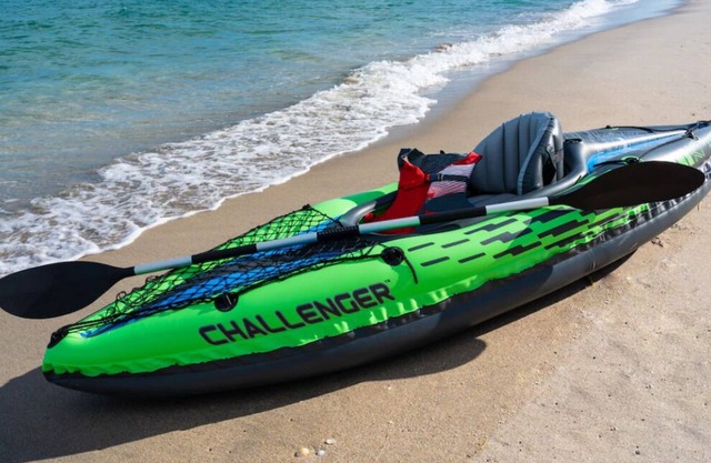 Group Vacation, 3 Spacious Units! Pool, Pets Allowed, Parking!