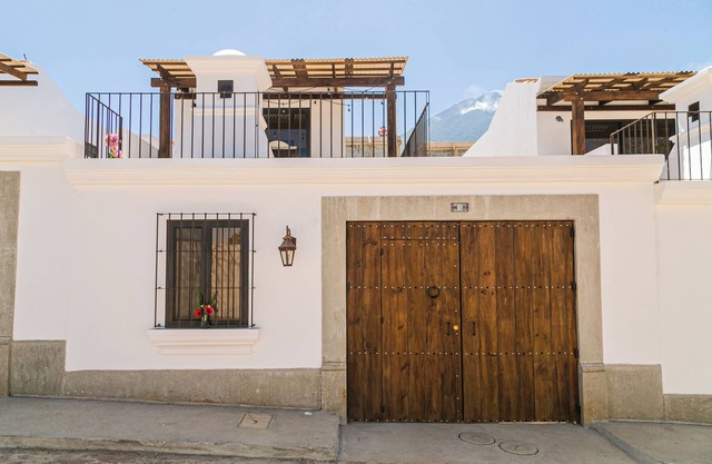 Wonderful 3-bedroom house close to Antigua