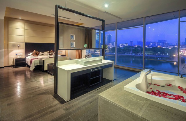 Guangdong Nanmei Osotto Hotel