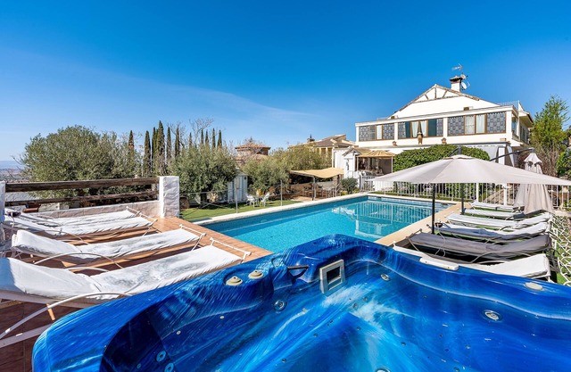 Guest House 'Cumbres Verdes - Laurel De La Reina' with Mountain View, Wi-Fi and Air Conditioning