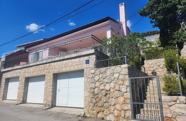 Guest House Karlobag - Villa Rose