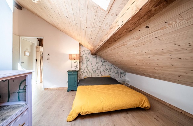 Guest House 'Printemps' with Mountain View, Private Terrace and Wi-Fi