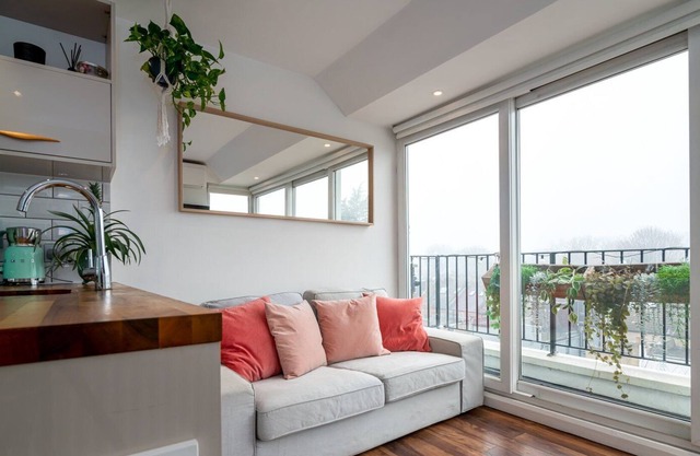 GuestReady - Cosy Home with Spacious Roof Terrace