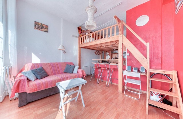 GuestReady - Stylish Loft in 7th Arr.