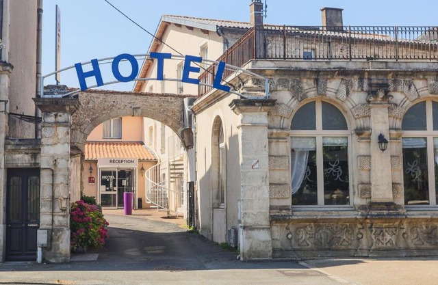 Hôtel Le Cheval Blanc
