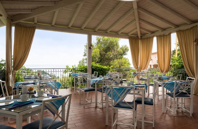Hôtel Sant'Andrea, The Originals Relais (Relais du Silence)