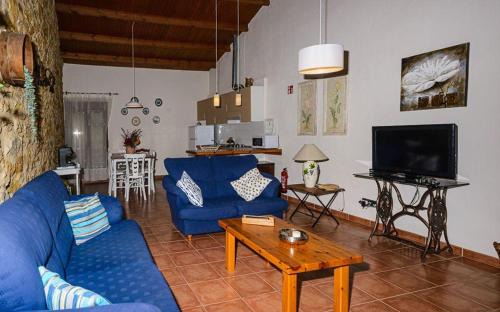 Habitour - Casa la Cenia