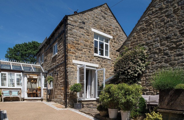 Hall Cottage, Baslow, near Chatsworth House, sleeps 4