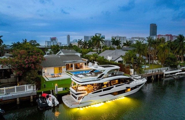 Hallandale Beach Oasis 5BR/3.5BA