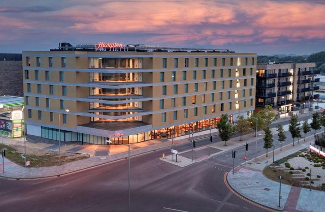 Hampton by Hilton Ashford International