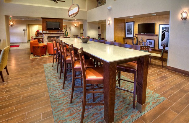 Hampton Inn Suites Altus