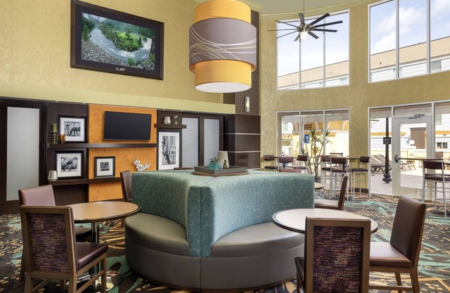 Hampton Inn & Suites Lake City