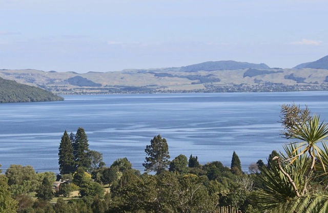 HAMURANA HAVEN - HAMURANA HOLIDAY HOME, family friendly in Hamurana