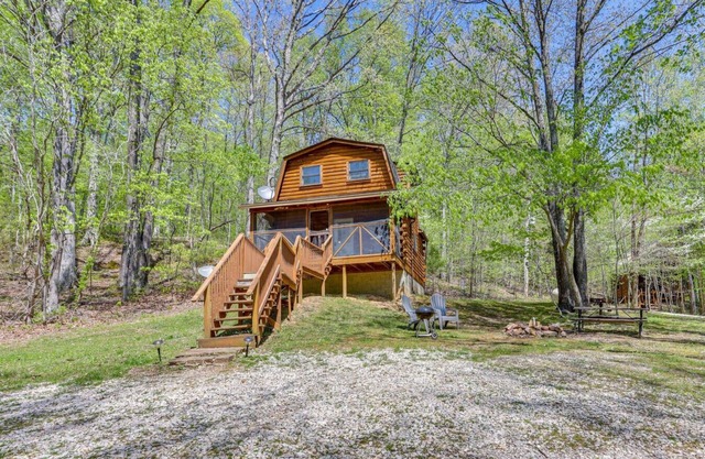 Hansel & Gretel Cabin at White Oaks Cabins