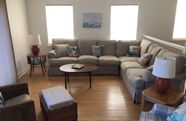 Harbor Delight on the Bay - All the modern amenities plus a Private Sandy Beach!
