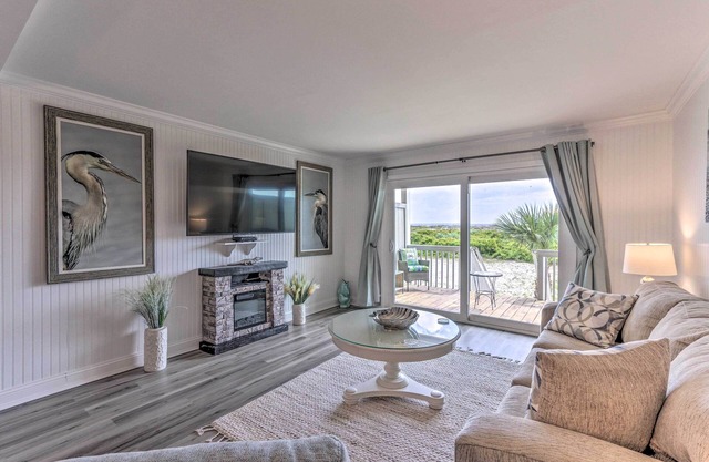 Harbor Island Beach Retreat - Steps to Ocean!