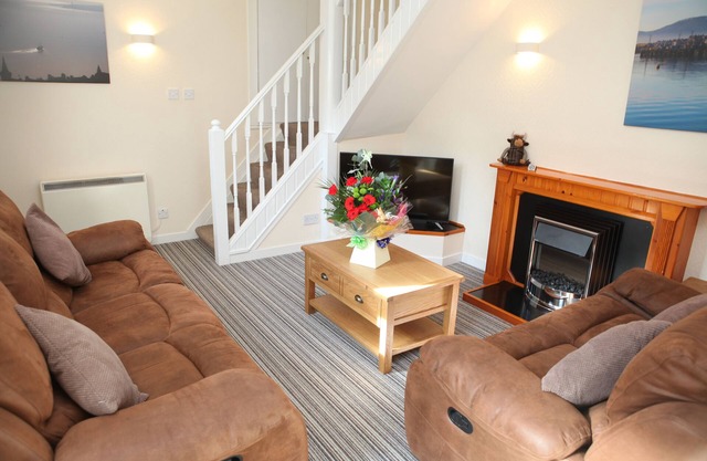 Harbour Cottage - A Beautiful Two Bed Townhouse Overlooking Stromness Harbour