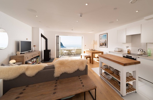 Harbour View, seaside holiday apartment in Lynmouth sleeping 4