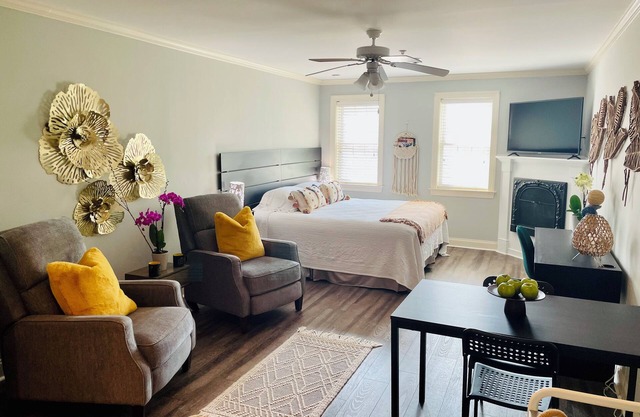 Hargrave House B & B