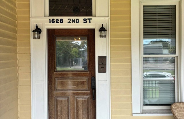 Harrison Historical House on 2nd Street near Beach