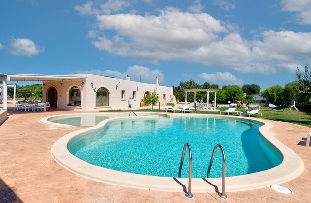 Hasamami Luxury Villa in Ostuni, 4 double bedrooms, private pool