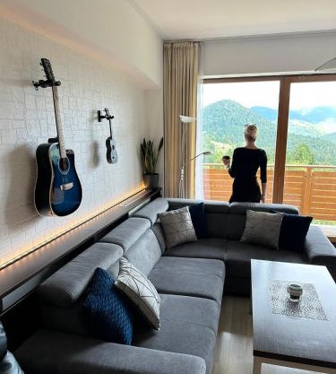 Havasi View Donovaly - 2 Bedrooms, Mountain View, Garage, 2 WC, Balcony, Dishwasher, Guitar, 164 cm TV, Netflix