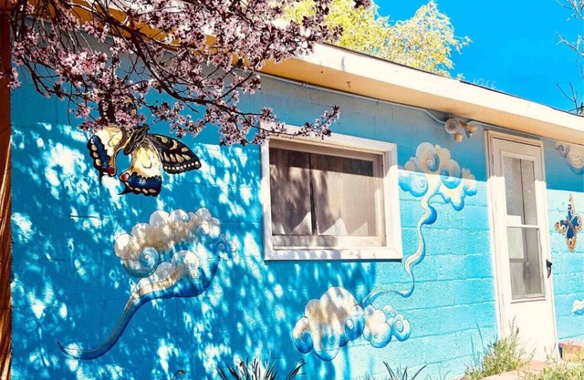 Hayduke's Hideout - Downtown, Dog Friendly