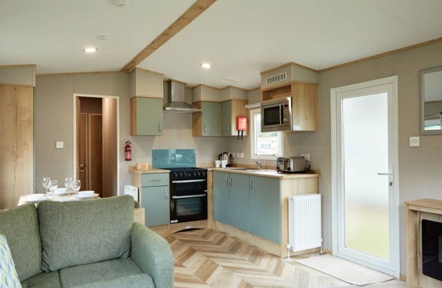 HayIing Island Holiday Park Silver 3 Bed Caravan G006