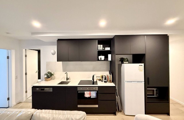 Heart of CBD Stylish 2BR Apt-Quiet-pool-view-BBQ