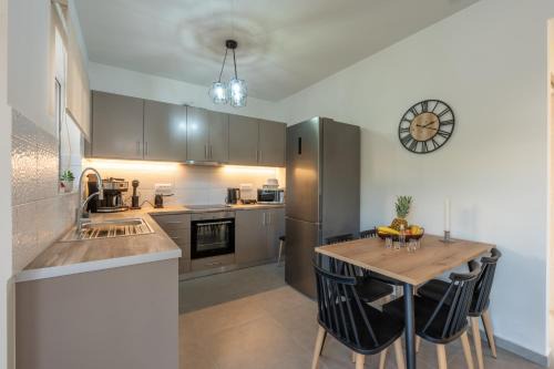 Heart Of Galatas Apartments Holidays In crete