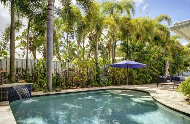 Heated Pool! Walk to Brewery & Restaurants!