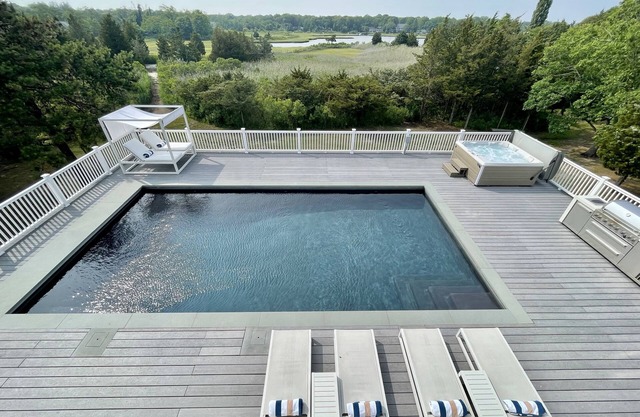 HEATED POOL waterfront HOT TUB, GYM, Watersports, BOATER DELIGHT luxury modern