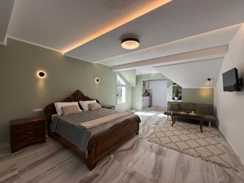 Heavens Balcony Meteora