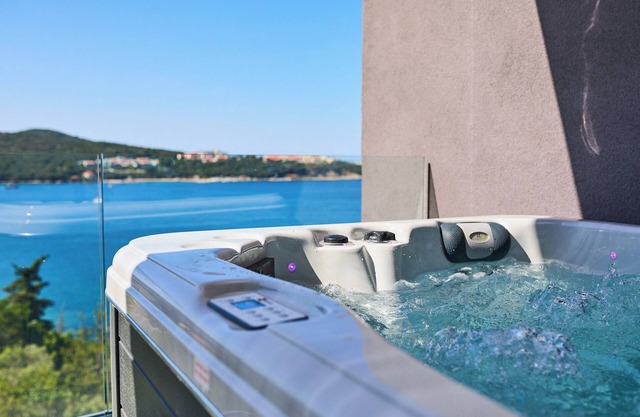 Hedera Estate, Hedera A25