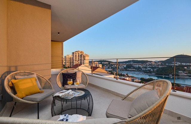 Hedera Estate, Hedera A28