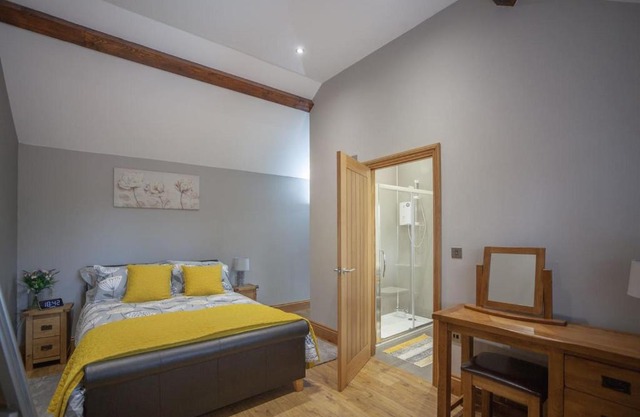 Herefordshire - Little Oak - Charming Cottage in Rural Location North of Hereford - Sleeps 2 Guets - Ideal For A Cozy Trip Away - Hosted By RENTMYHOUSE