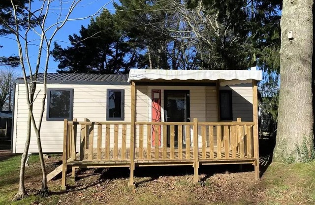 Hermitage campsite * - BERMUDES 3ch 6 persons