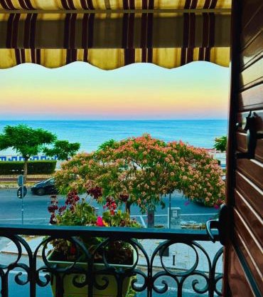Hice Room Lungomare Fronte Mare