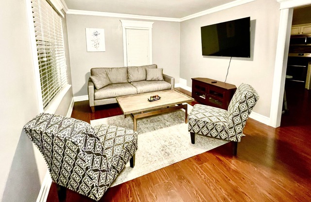 Hidden Gem, Walk to DT Birmingham, Free Parking