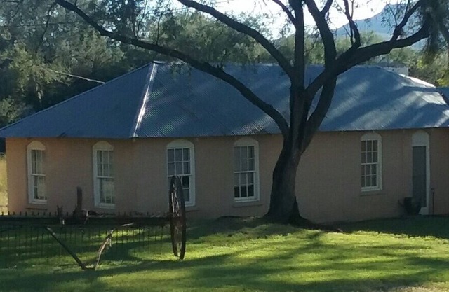 Hidden Ranch House at Santa Gertrudis Lane