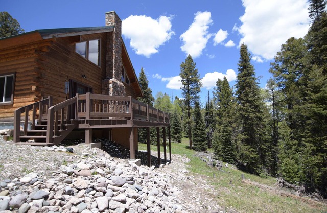 Hideaway tucked away in the San Juan Mts of Southwestern Colorado - Sleeps 8